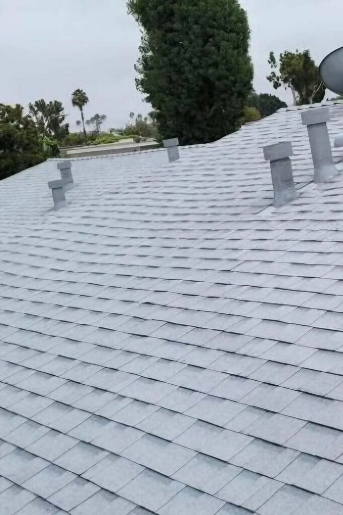 Roofing services in Huntington Beach